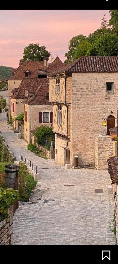Gite Du Tourneur Studio Au Coeur De Saint Cirq Luaran gambar